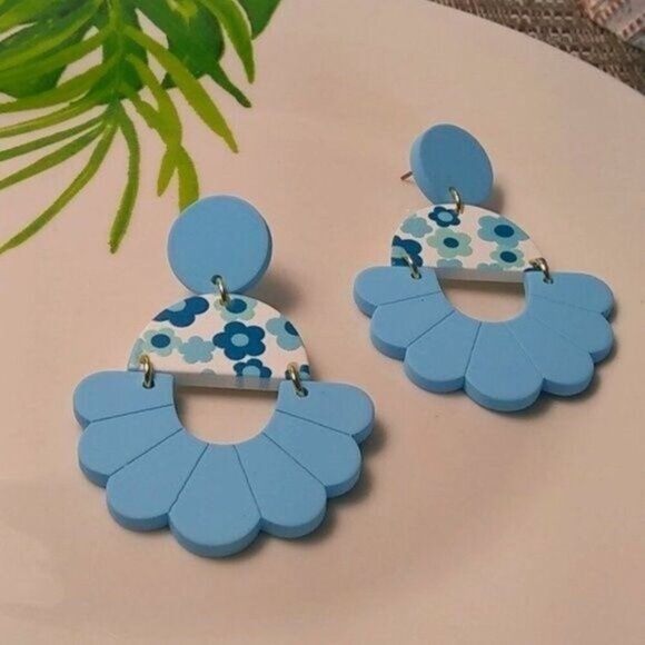Baby Blue Flowers Polymer Clay Drop Earrings - Picture 3 of 3
